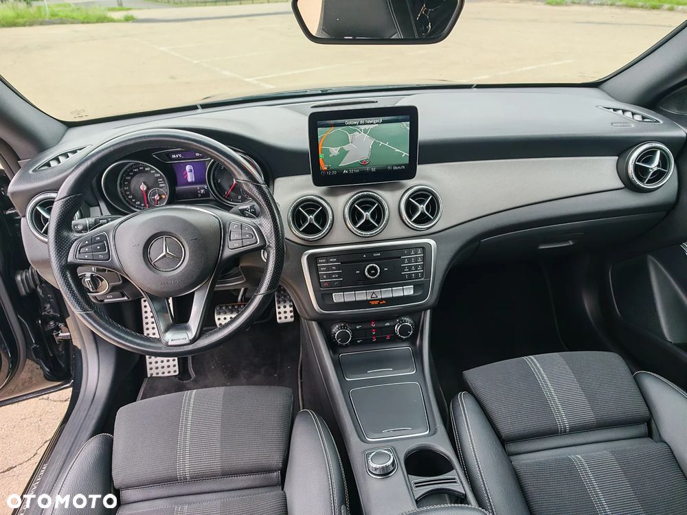 Mercedes-Benz CLA - 10
