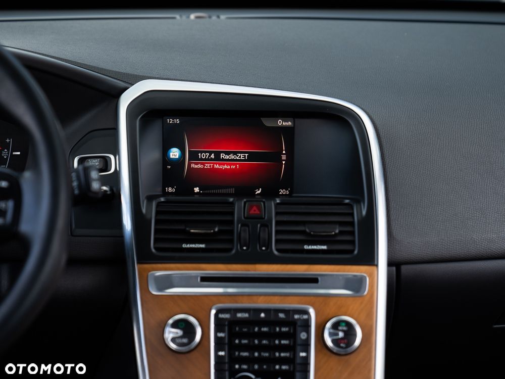 Volvo XC 60 - 32