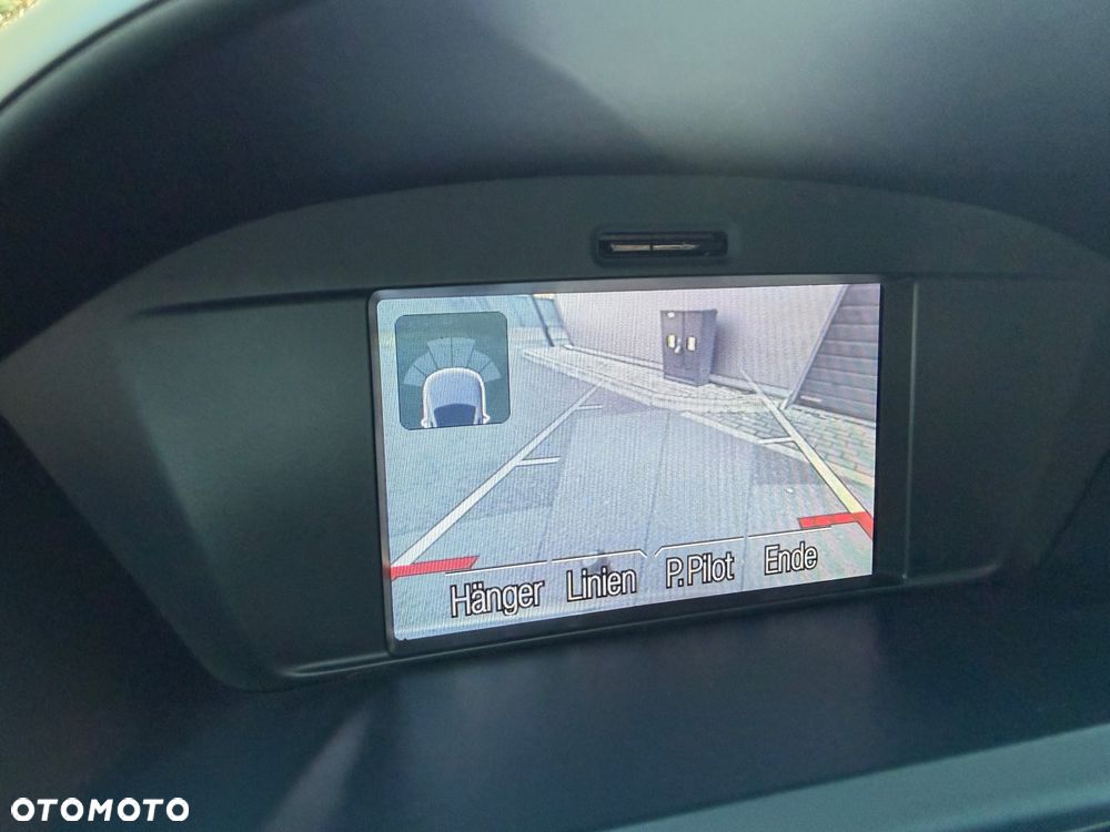 Ford C-MAX 2.0 TDCi Champions Edition - 23