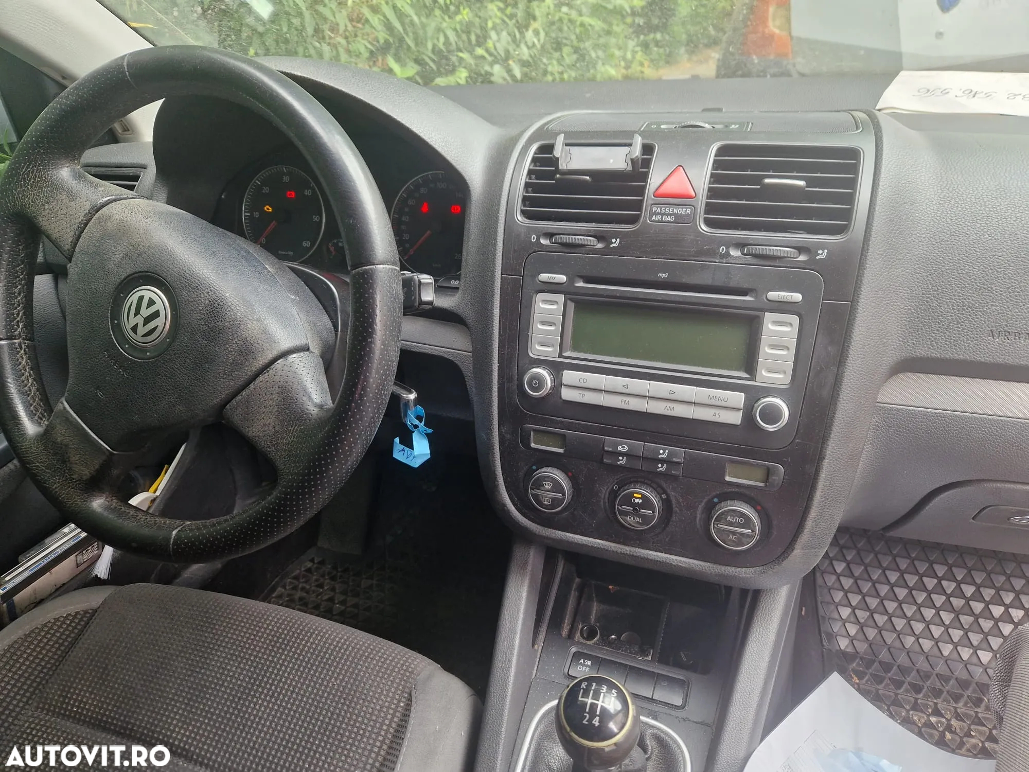 Volkswagen Jetta 1.9 TDI Comfortline - 4
