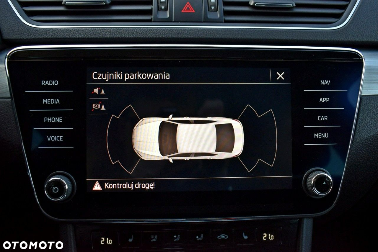 Skoda Superb 2.0 TDI Ambition DSG - 21