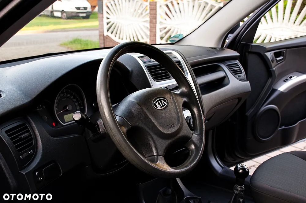 Kia Sportage 2.0 Freedom - 28