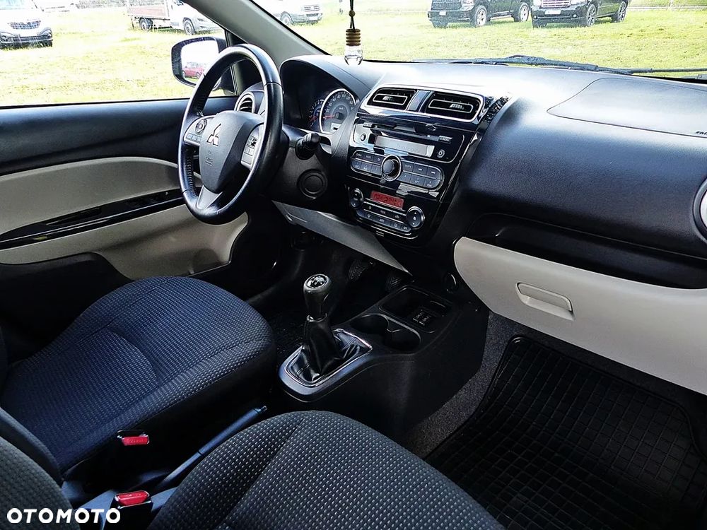 Mitsubishi Space Star 1.2 Intense - 24