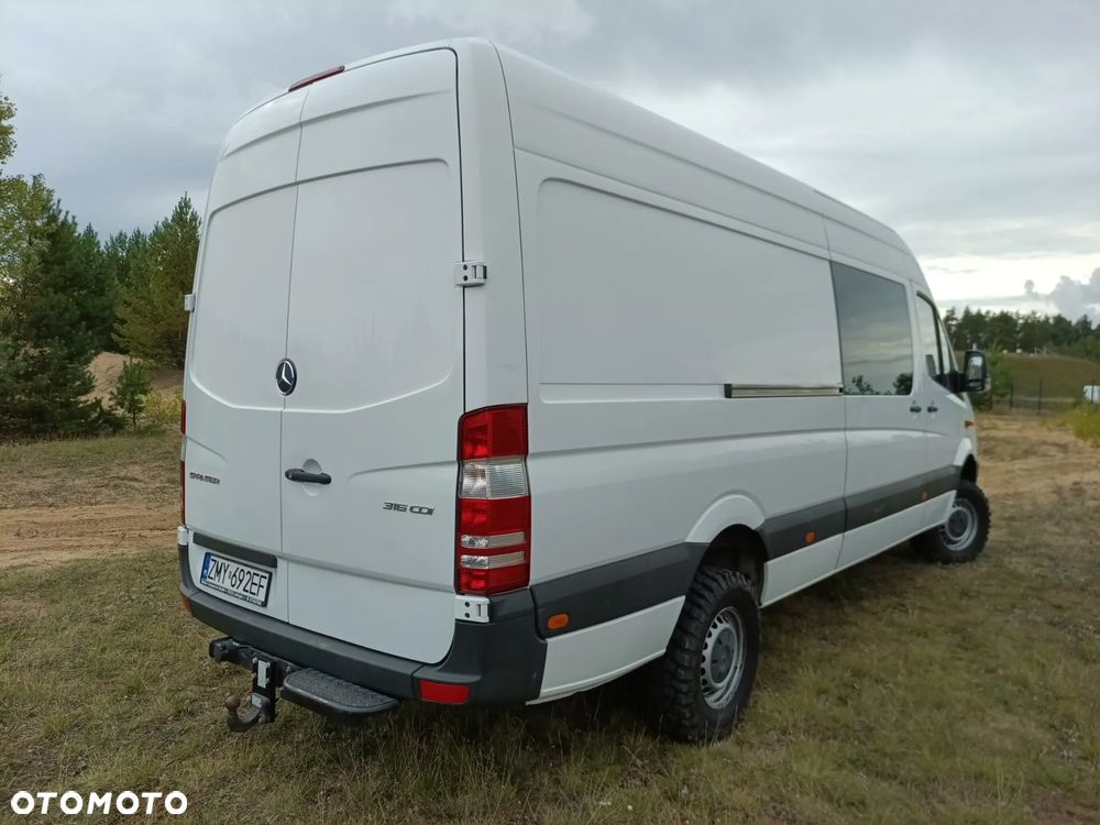 Mercedes-Benz Sprinter 4X4 brygadowy - 17