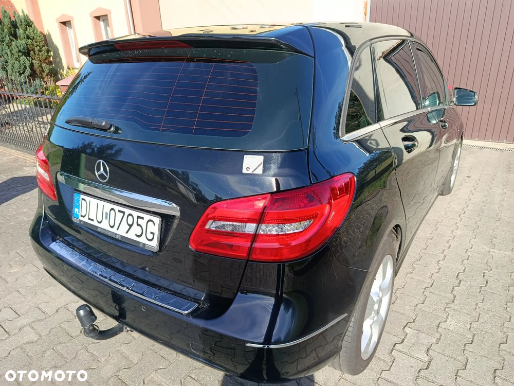 Mercedes-Benz Klasa B 180 AMG Line - 4