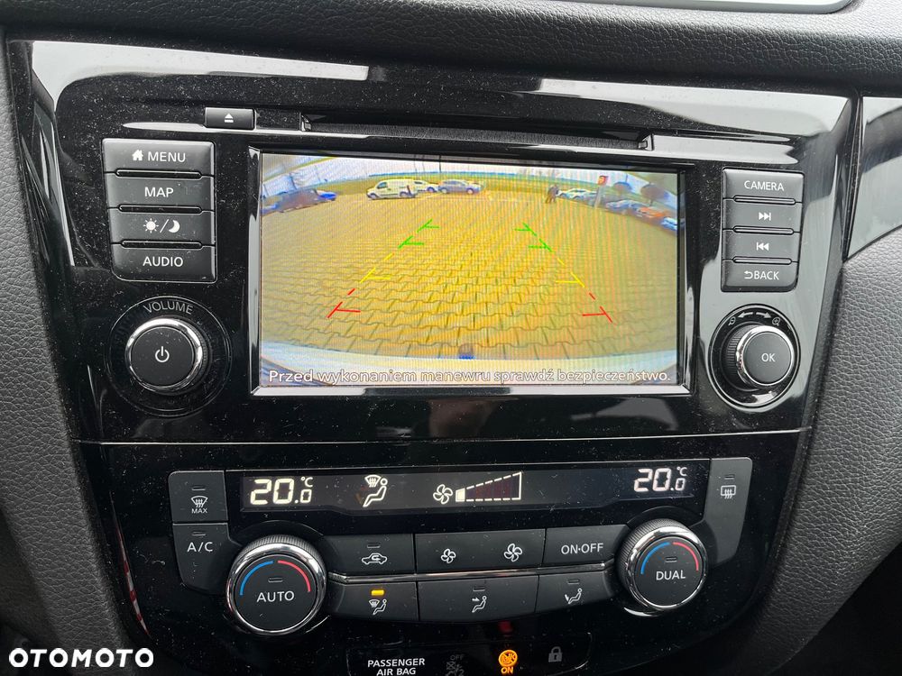 Nissan Qashqai 1.3 DIG-T ACENTA - 22