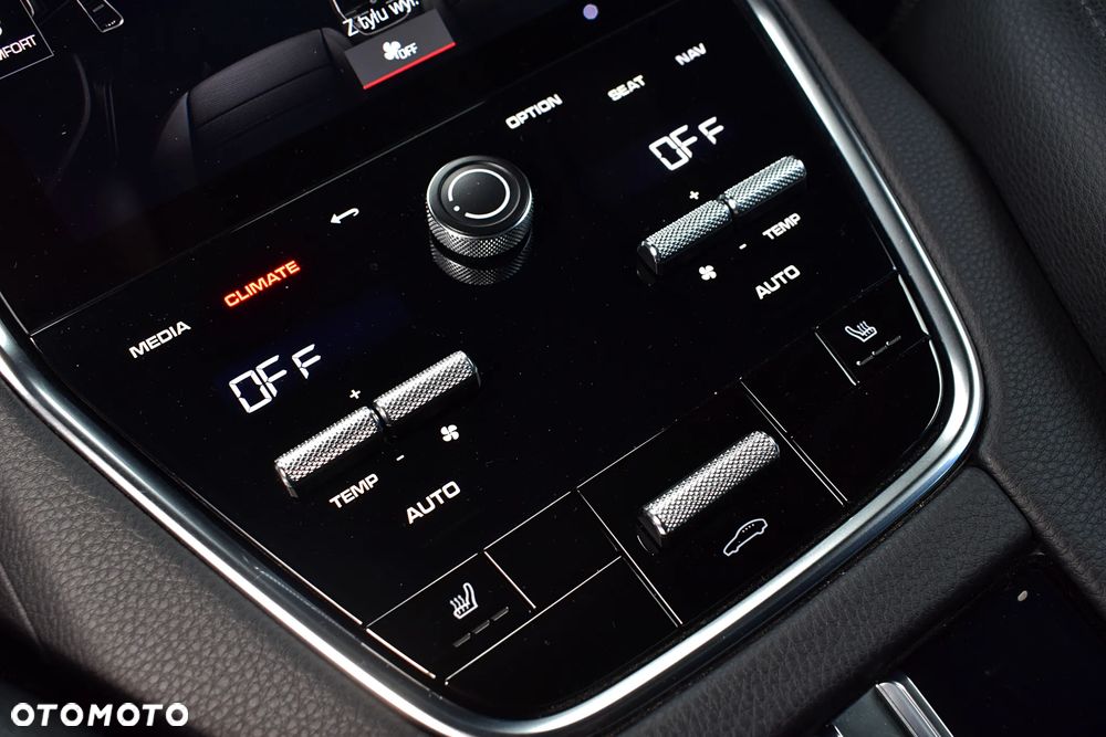 Porsche Panamera 4S GPF Executive - 22