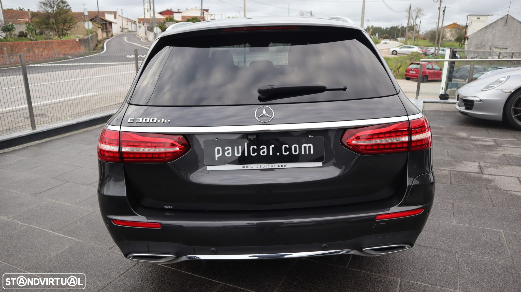 Mercedes-Benz E 300 de AMG Line - 5