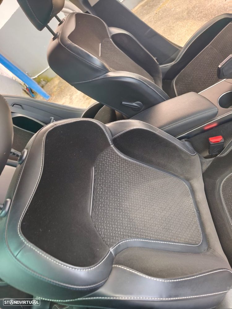 Renault Mégane 1.5 Blue dCi R.S. Line - 12
