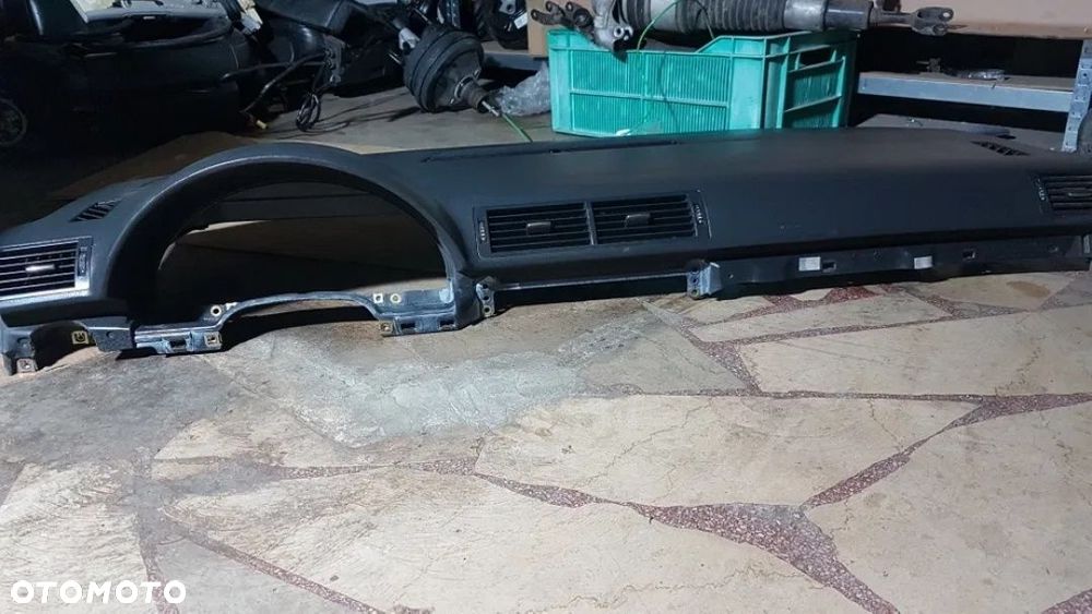 Kokpit, deska rozdzielcza Audi A4 B6 B7 - 1