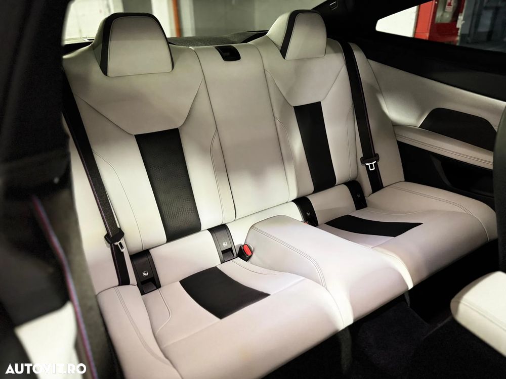 BMW M4 Competition AT - 27