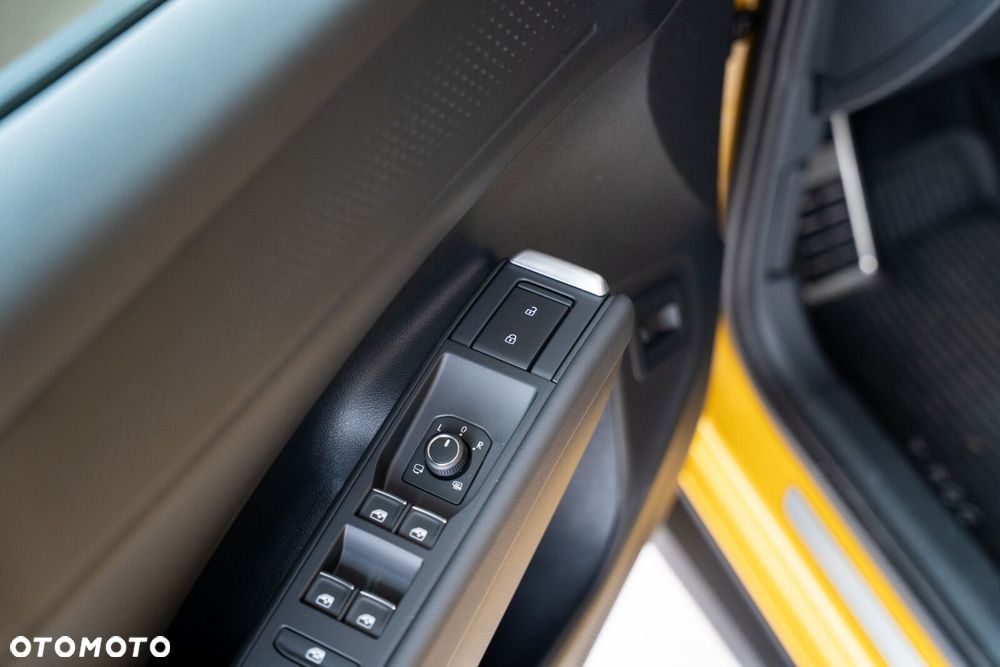 Volkswagen T-Roc 1.5 eTSI R-Line DSG - 18