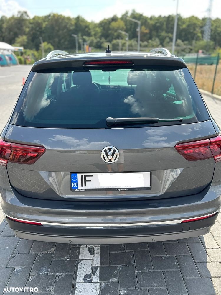 Volkswagen Tiguan - 32