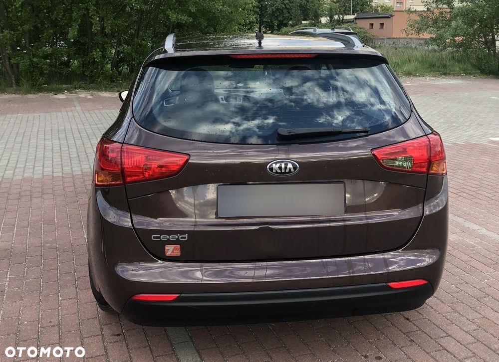 Kia Ceed - 4