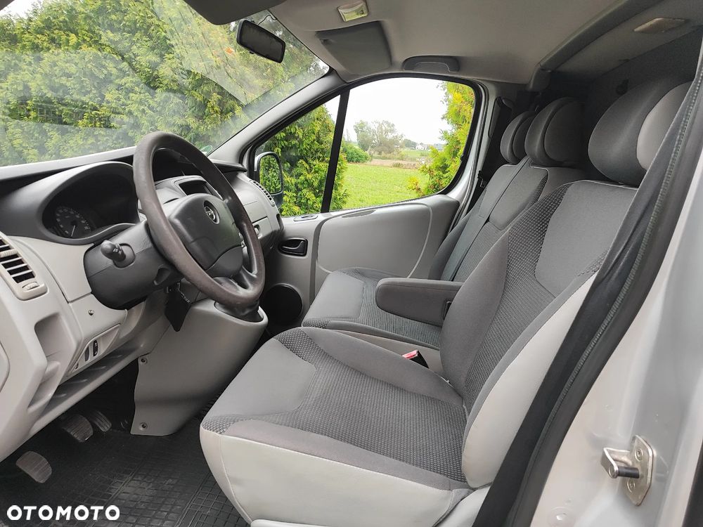 Opel Vivaro - 9