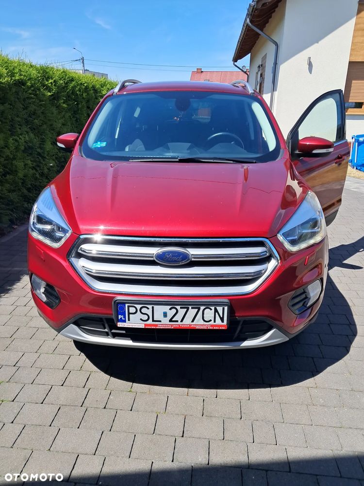 Ford Kuga 1.5 EcoBoost 2x4 Titanium - 1