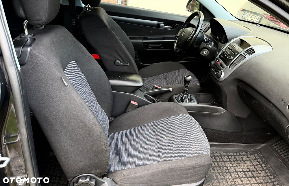 Kia Ceed 1.6 Crdi Comfort - 13
