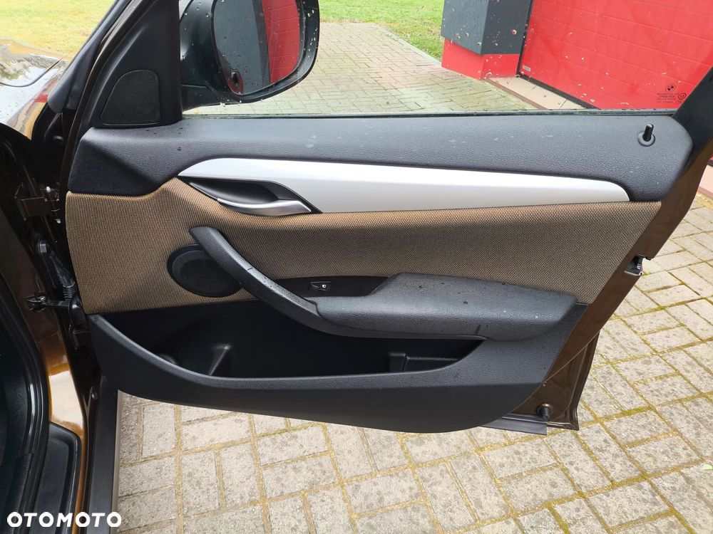 BMW X1 sDrive18i - 13