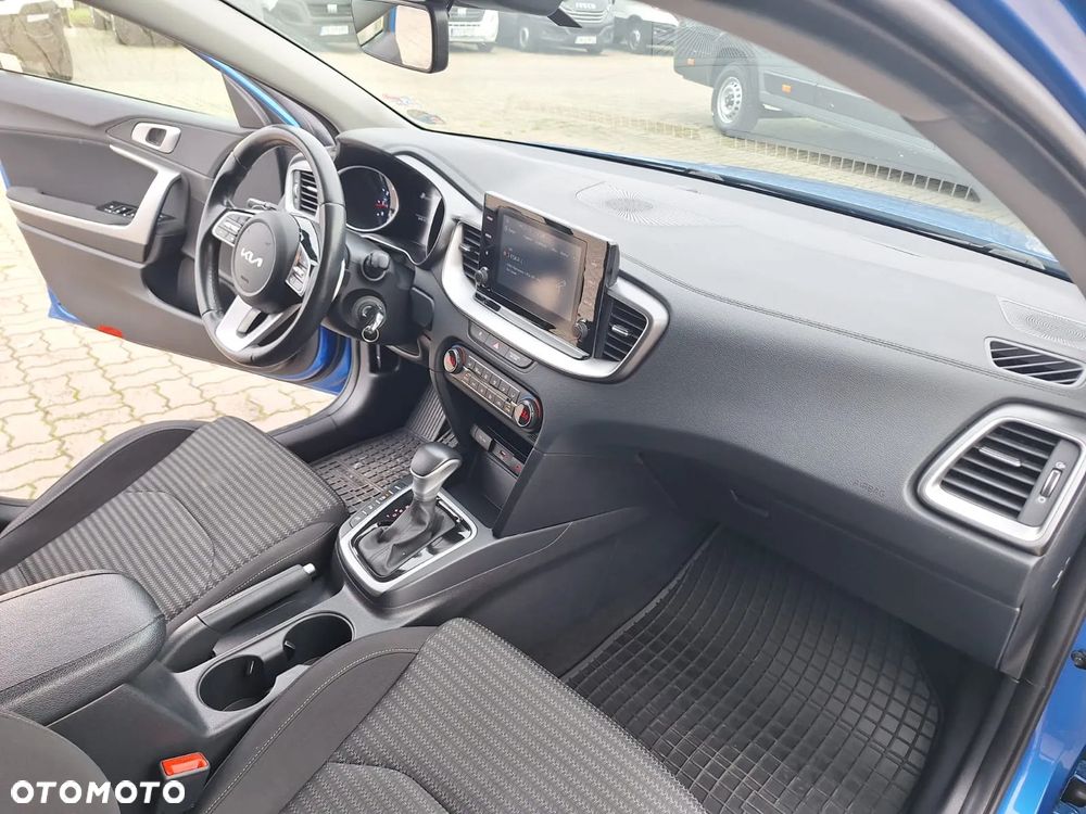 Kia Ceed 1.5 T-GDI M DCT - 21