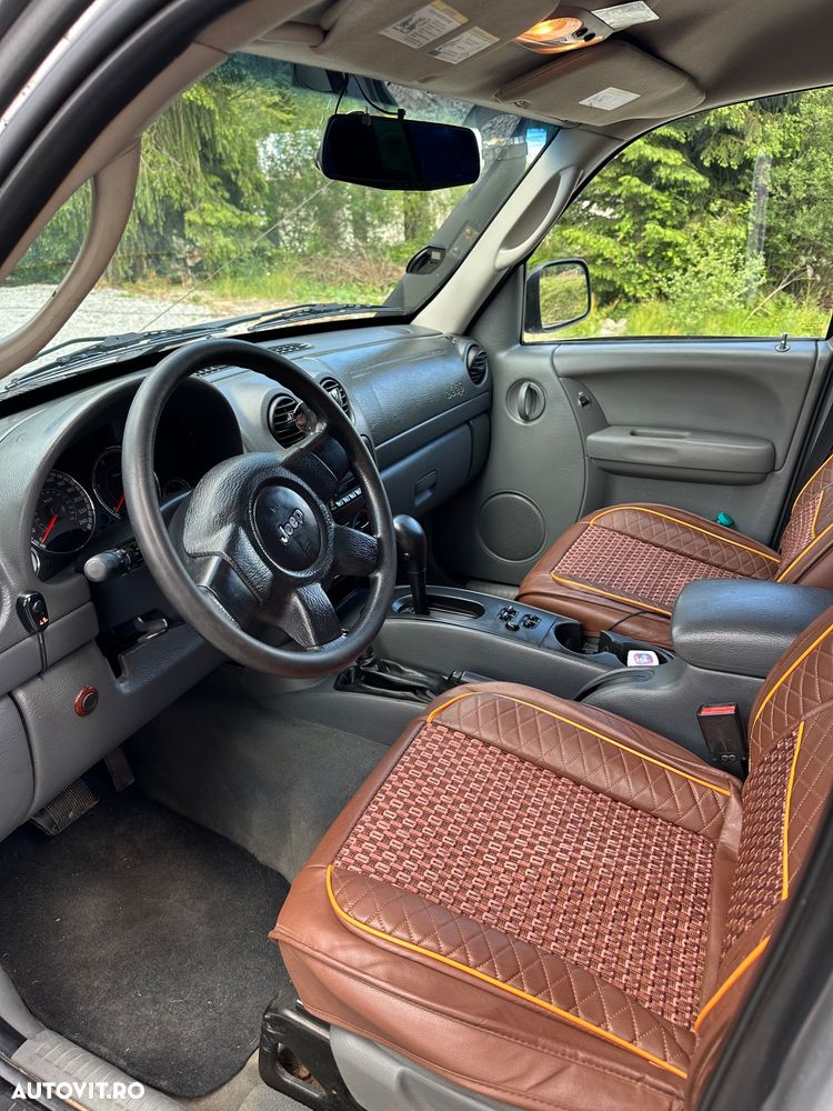Jeep Cherokee - 6