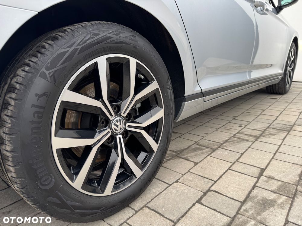 Volkswagen Passat Variant 2.0 TDI (BlueMotion Technology) Comfortline - 40