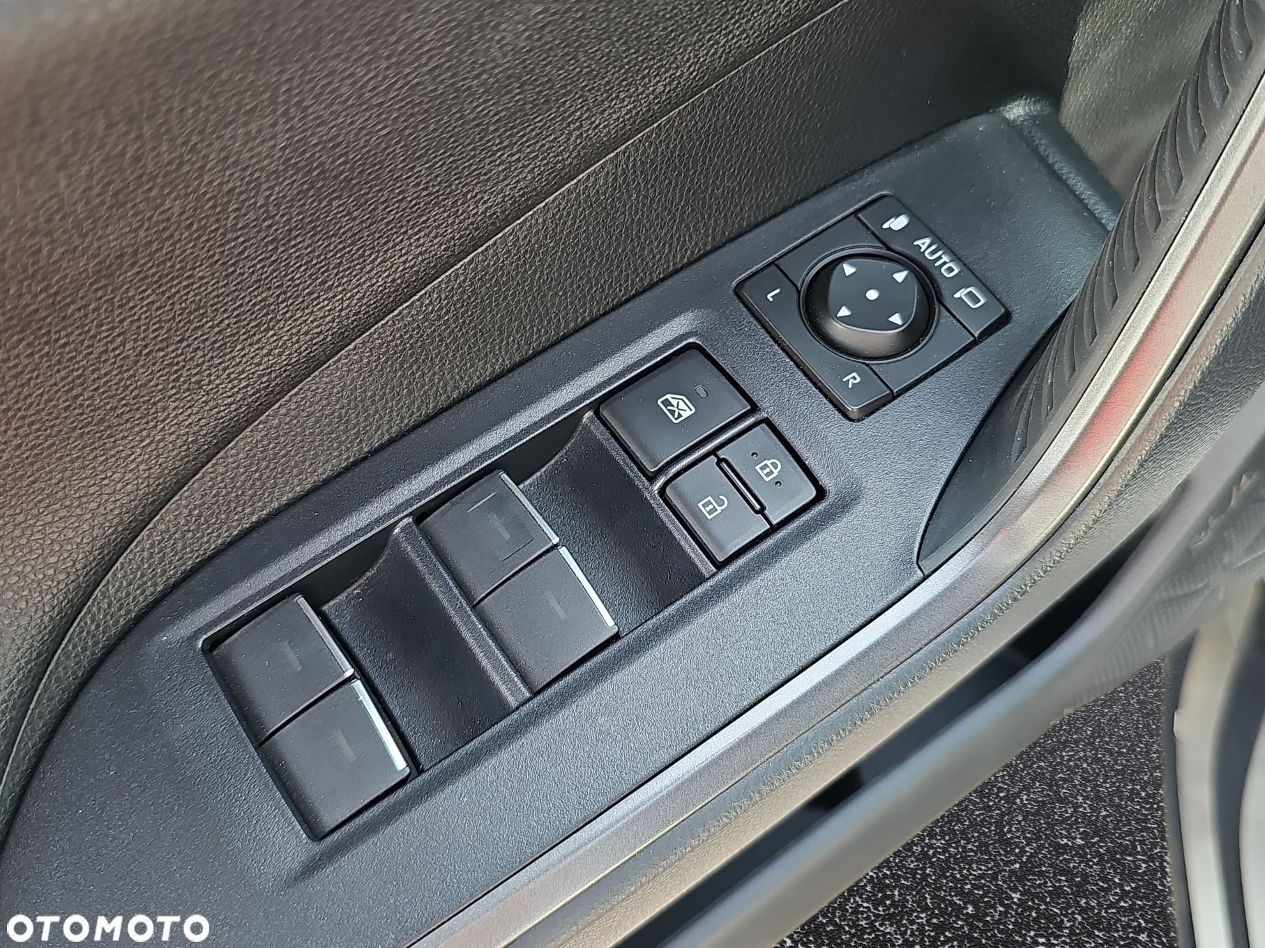 Toyota RAV4 - 19