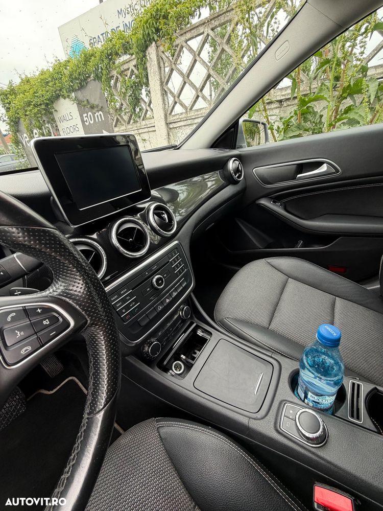Mercedes-Benz CLA 220 d Aut. - 6