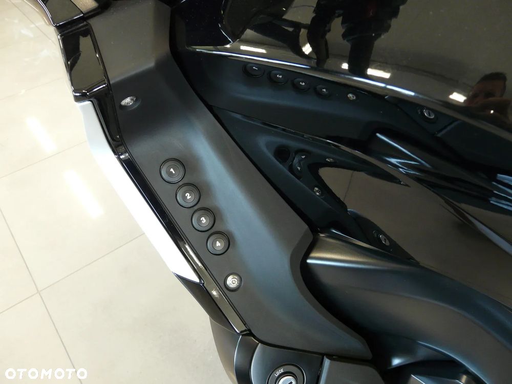 BMW K - 17