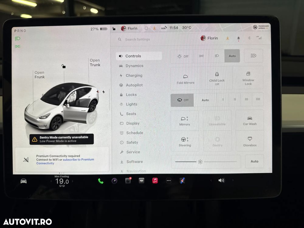 Tesla Model Y - 18