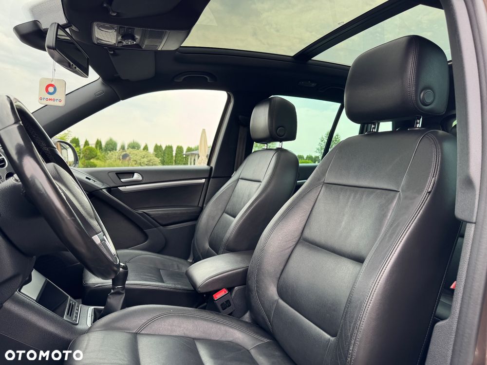 Volkswagen Tiguan 2.0 TDI 4Mot Perfectline R-Style - 13