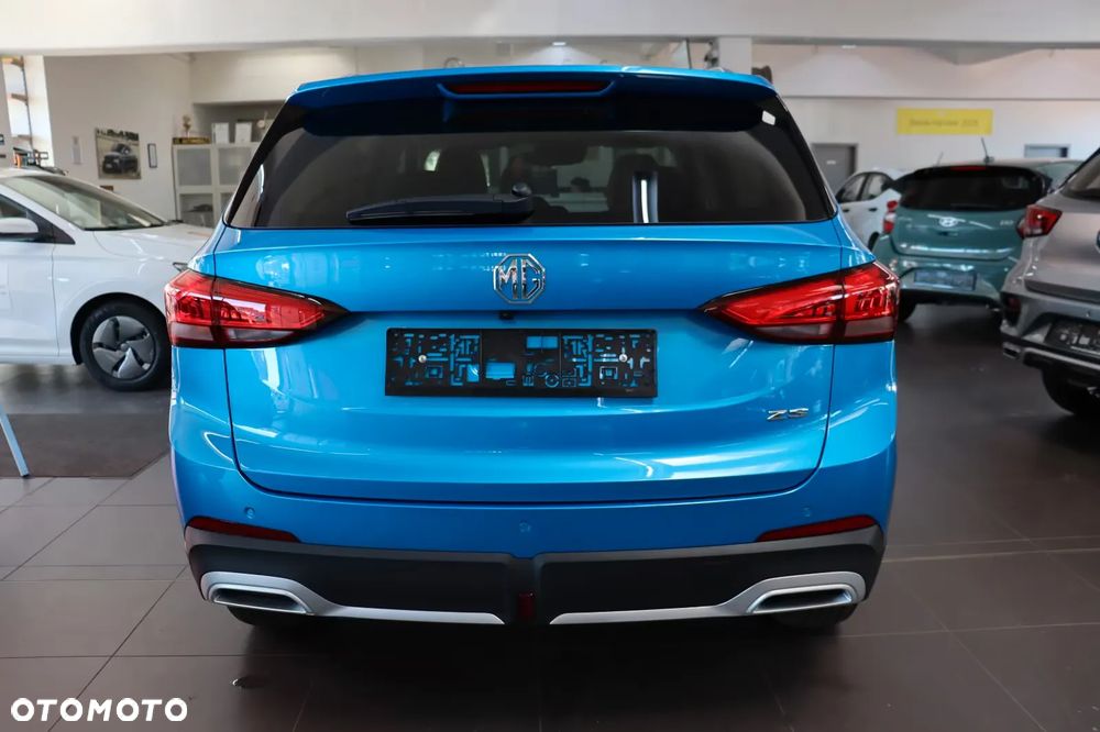 MG ZS 1.5 HEV+ Excite - 8