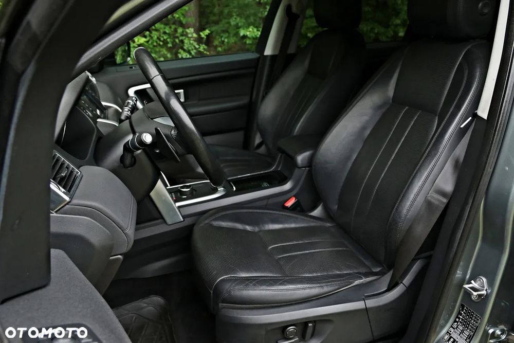 Land Rover Discovery Sport D150 R-Dynamic - 28