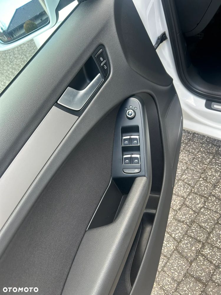 Audi A4 Avant 2.0 TDI - 17