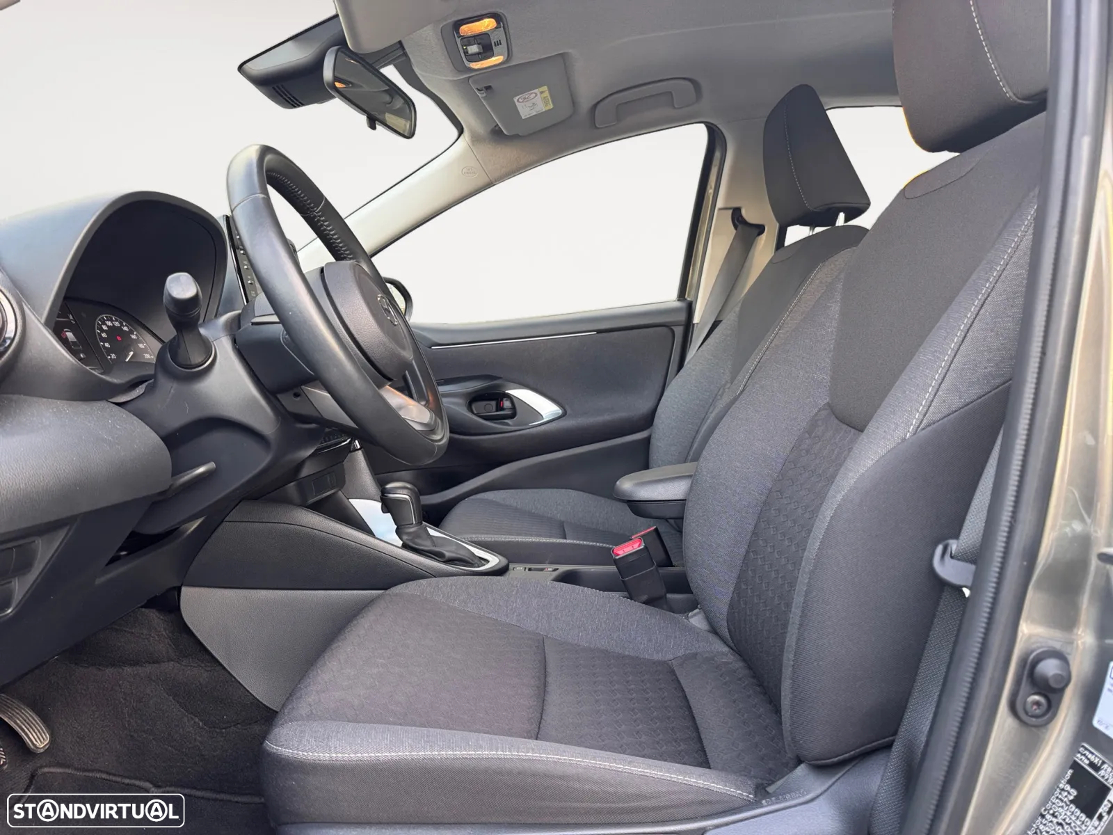 Mazda 2 - 10
