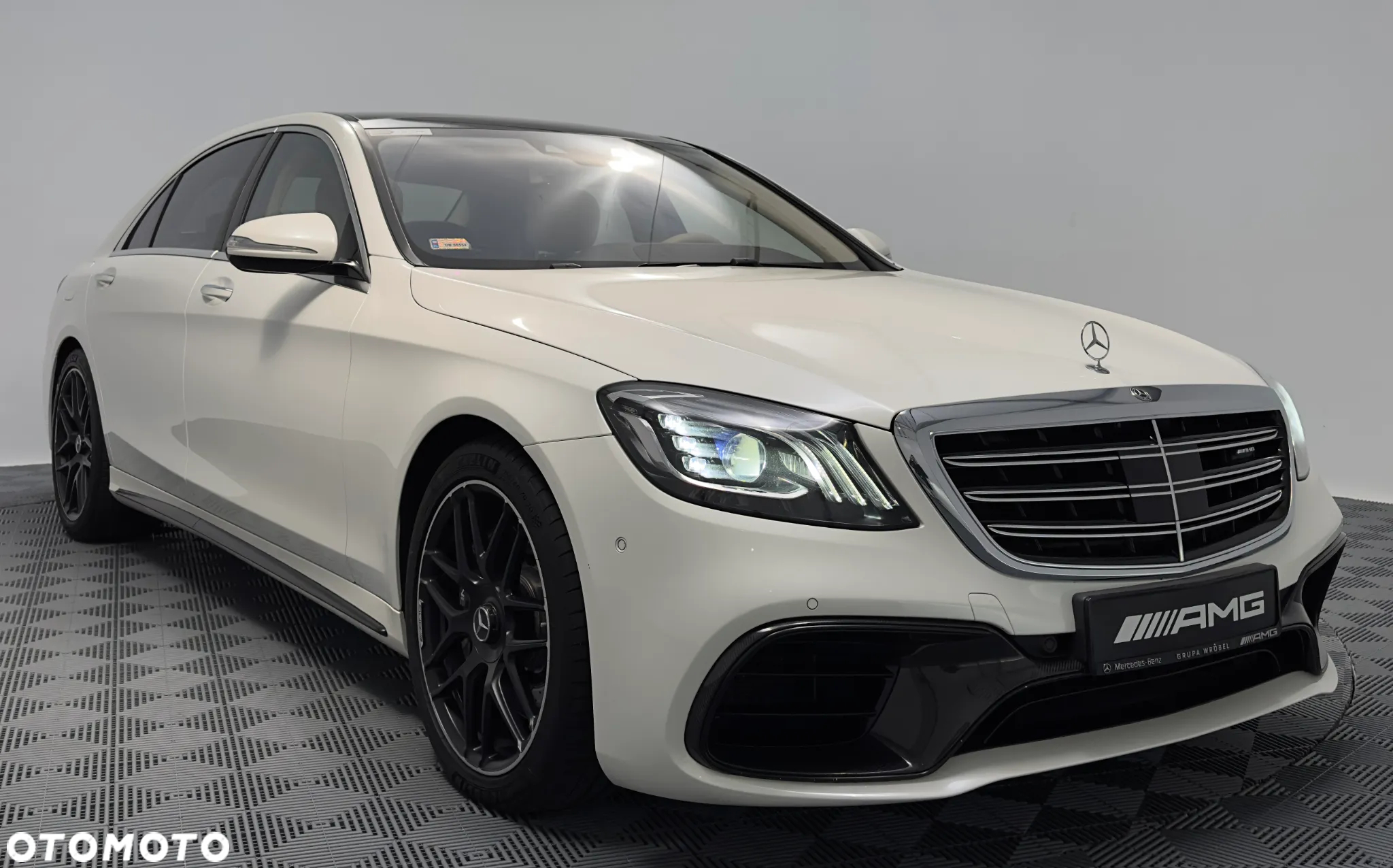 Mercedes-Benz Klasa S AMG 63 4-Matic+ L - 29
