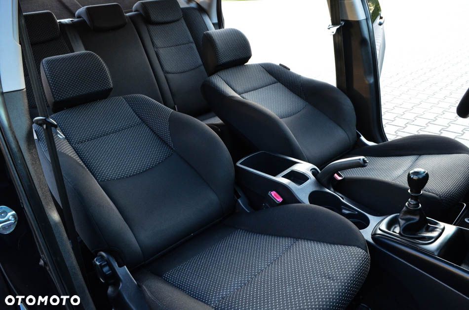 Hyundai i30 1.4 Blue Comfort - 32