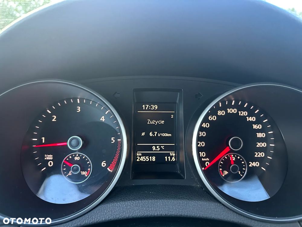Volkswagen Golf VI 1.6 TDI 4Mot Comfortline - 2