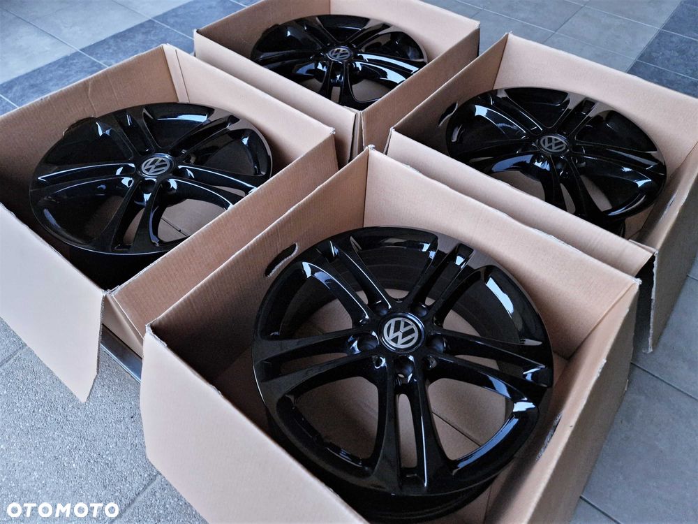 Alufelgi 17 5x112 VW Golf Passat Touran Jetta Caddy T-Roc Czarne 805# - 5