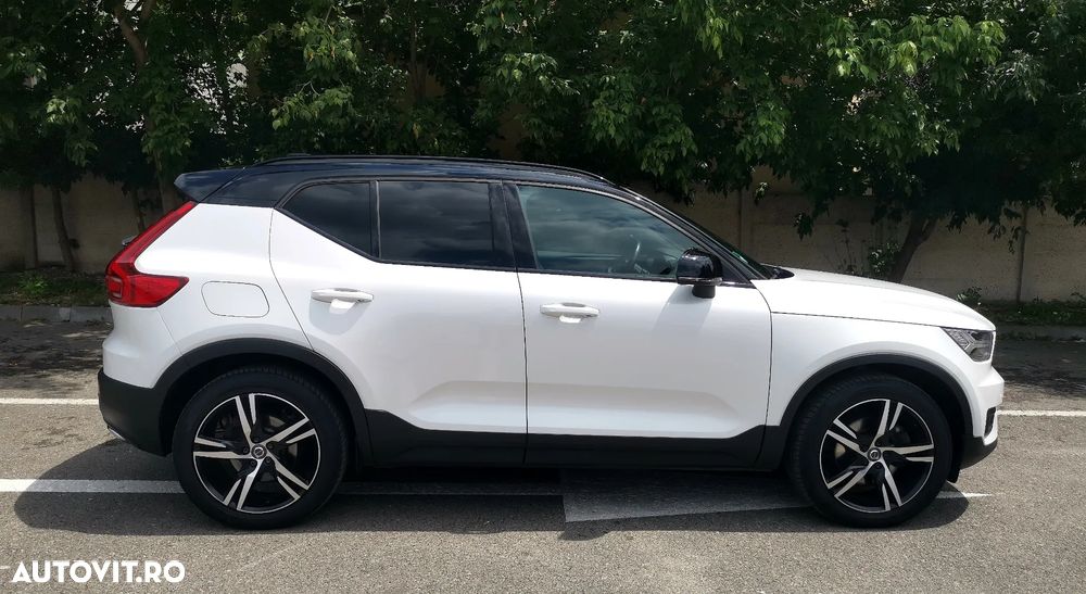Volvo XC 40 D4 AWD R-Design - 6