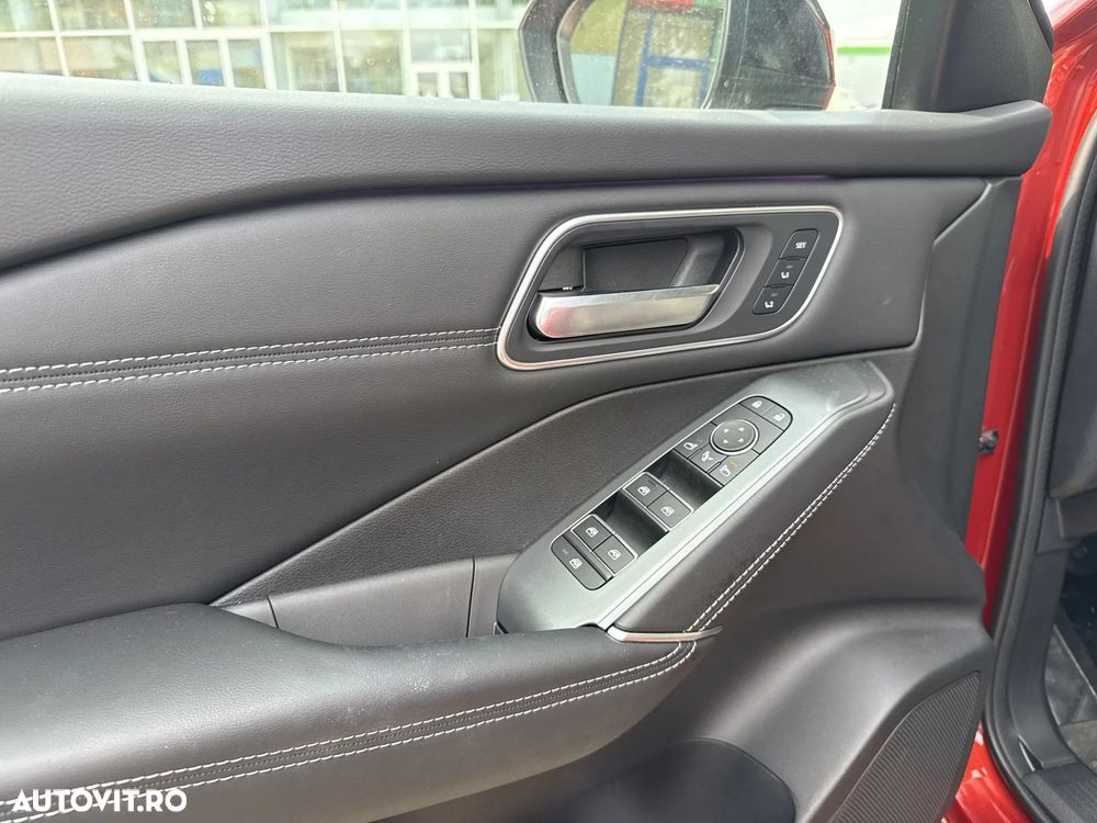 Nissan Qashqai 1.3 l 156CP X-Tronic MHEV Tekna - 13