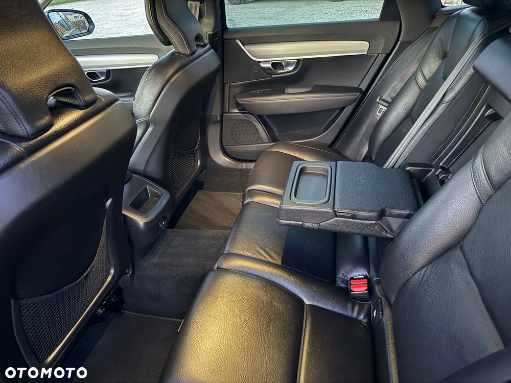 Volvo V90 - 18