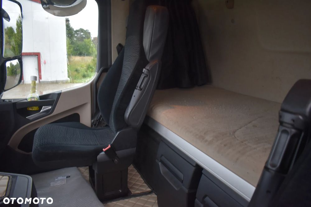 Mercedes-Benz Actros 1842 - 16