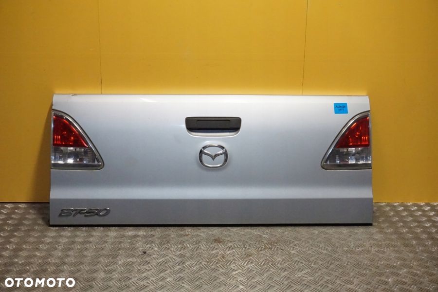 MAZDA BT50 BT-50 2016 2017 - Klapa Tylna Bagażnika Burta Tył Lampa USA - 1