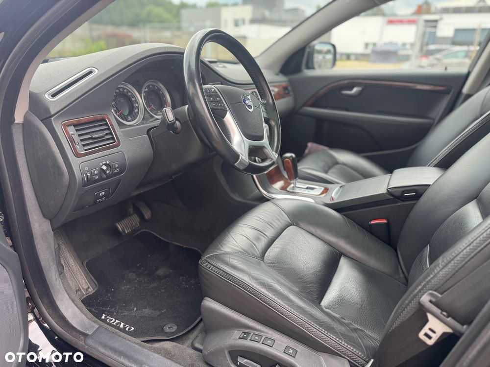 Volvo XC 70 - 8