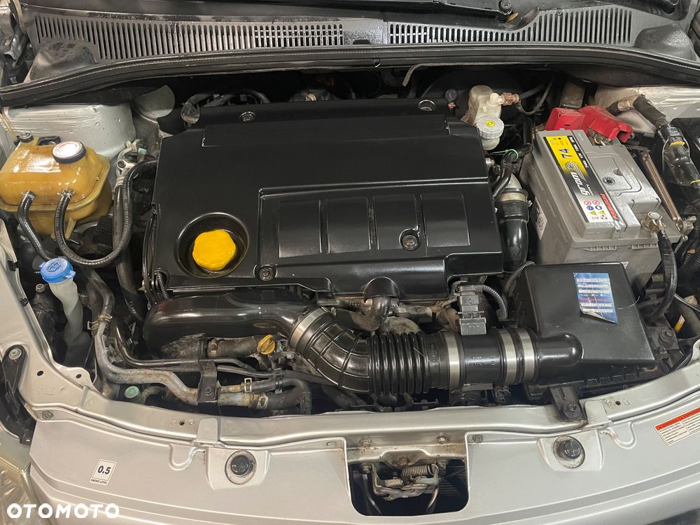 Fiat Sedici 1.9 Multijet DPF 4x4 Emotion - 16