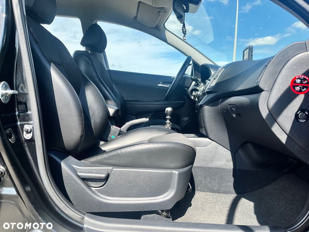 Hyundai i30 2.0 Premium - 11