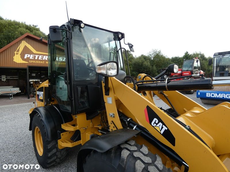 Caterpillar CAT 908M z Niemiec / Tylko 2.855mtg serwisowany / - 25