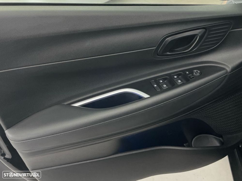 Hyundai Bayon 1.0 T-GDI Premium - 17