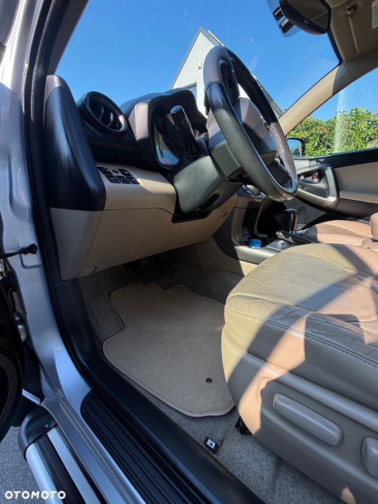 Toyota RAV4 2.0 VVT-i Sol NAVI MS - 9