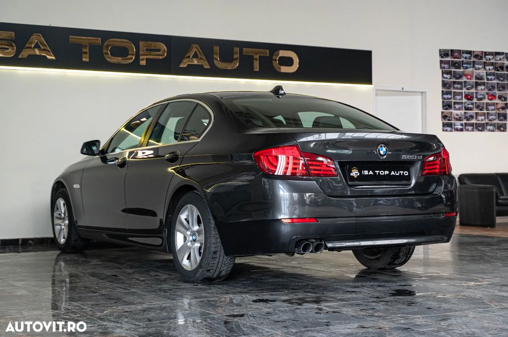 BMW Seria 5 520d Sport-Aut. - 28
